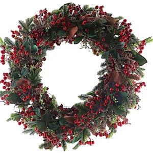 Kerstkrans met rode bessen en dennenappels